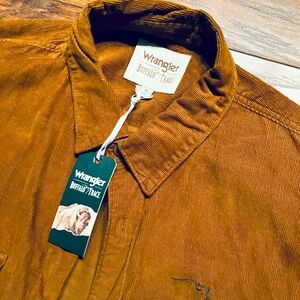 Wrangler x Buffalo Trace men’s corduroy long-sleeve shirt, size XL, NWT